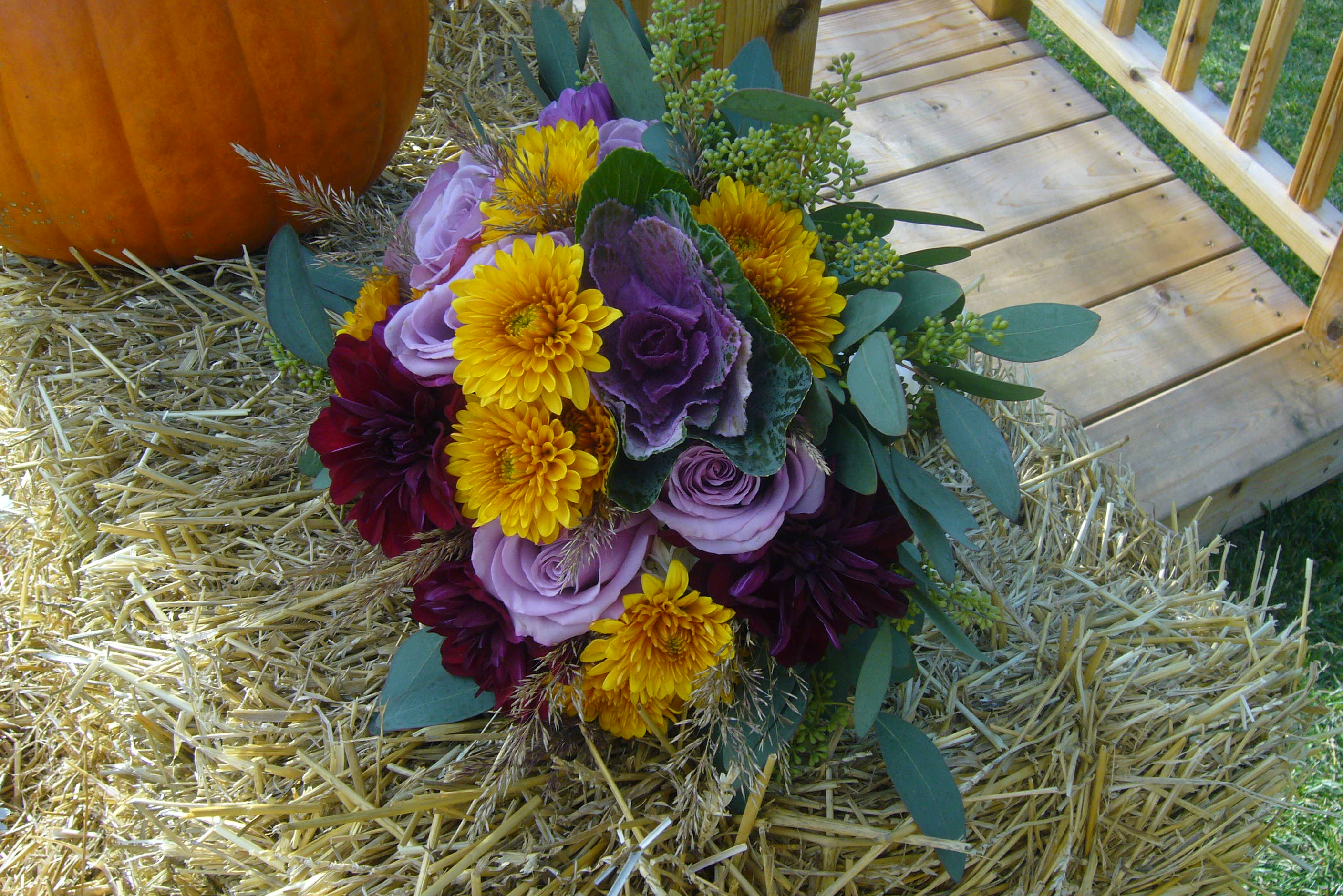 Robin's Nest Floral WI Wedding Flowers